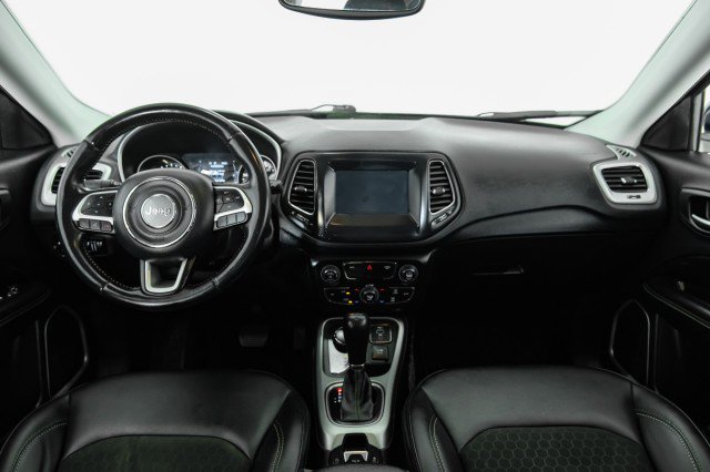 Used 2020 Jeep Compass Latitude AWD/4WD image 11