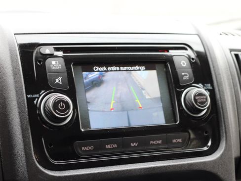 Used 2014 RAM ProMaster 2500 w/ Interior Convenience Group image 19