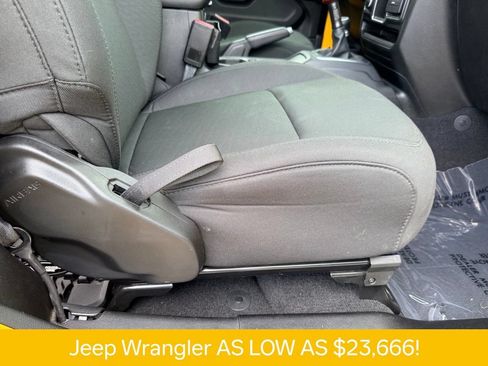 Used 2021 Jeep Wrangler Sport AWD/4WD image 14