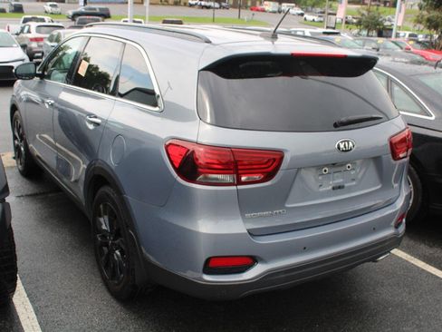 Used 2019 Kia Sorento S FWD image 8