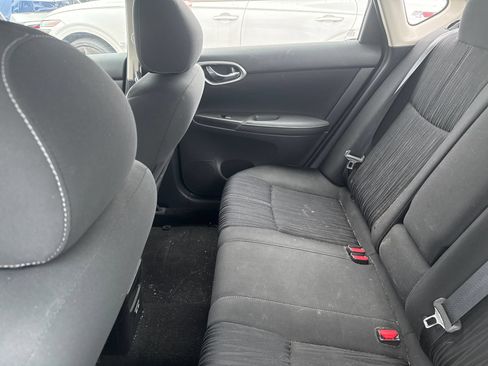 Used 2018 Nissan Sentra SV FWD image 9