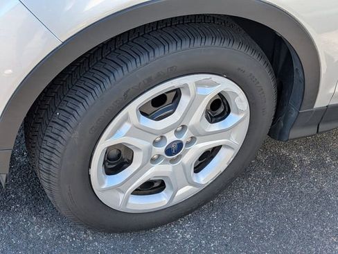 Used 2019 Ford Escape S image 5