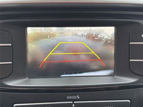 Used 2016 Kia Sorento LX w/ LX Convenience Package image 29