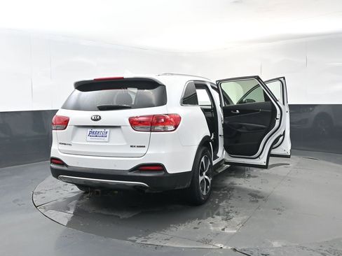Used 2016 Kia Sorento EX image 33