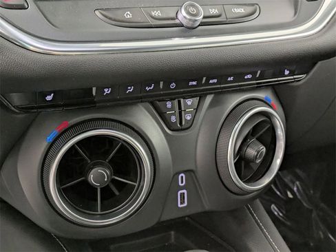 Used 2023 Chevrolet Blazer LT w/ Convenience Package image 21