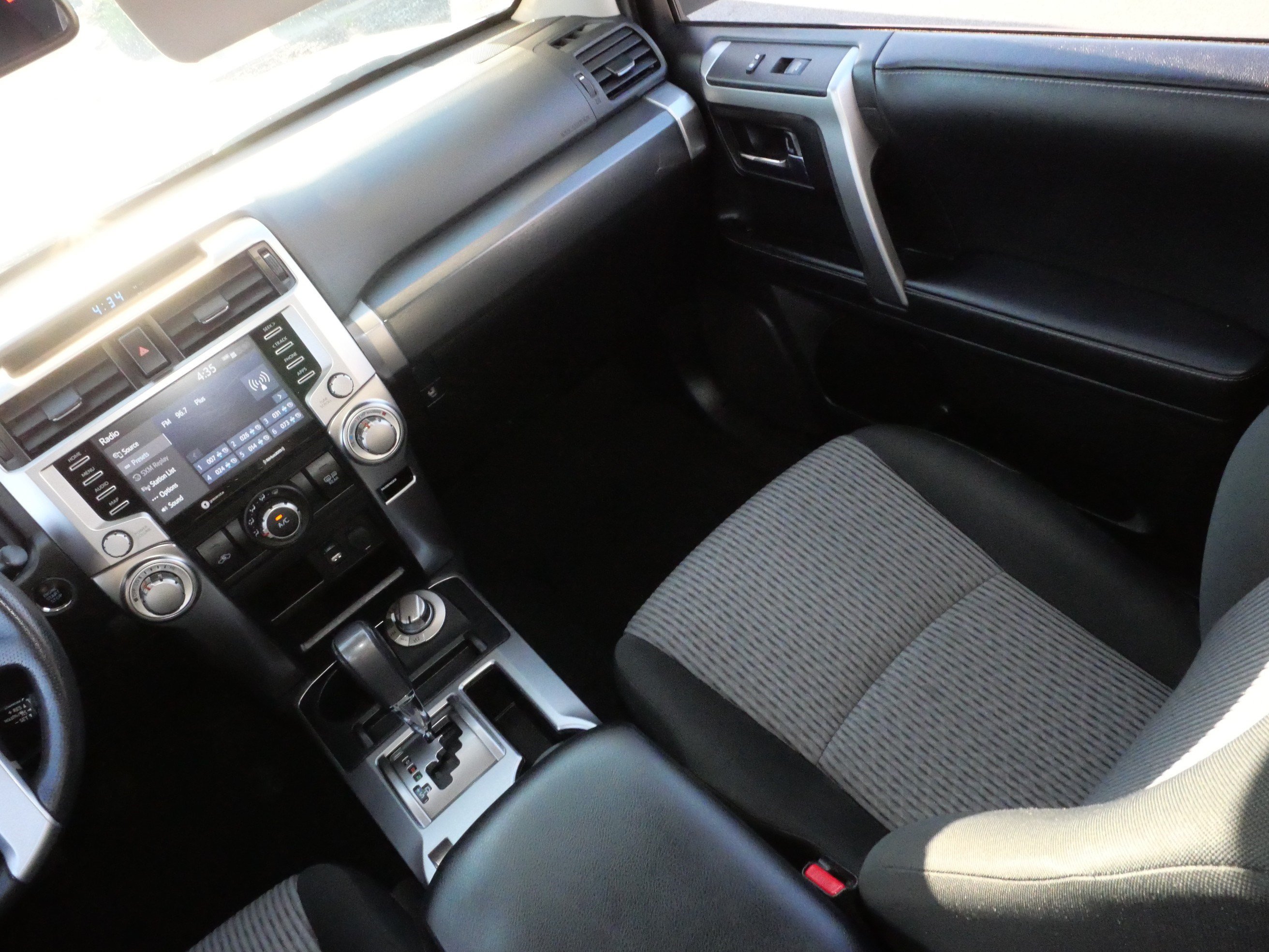 Used 2023 Toyota 4Runner SR5 AWD/4WD image 11