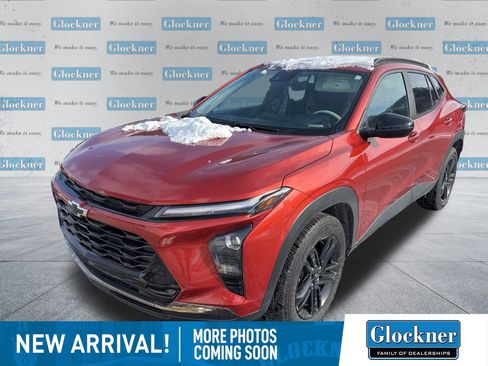 Used 2024 Chevrolet Trax ACTIV w/ Driver Confidence Package image 1