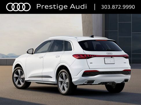 Used 2025 Audi Q5 Premium Plus w/ Premium Plus AWD/4WD image 32