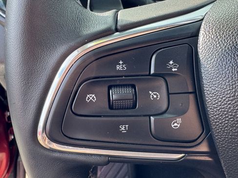 Used 2023 Buick Envision Essence image 24