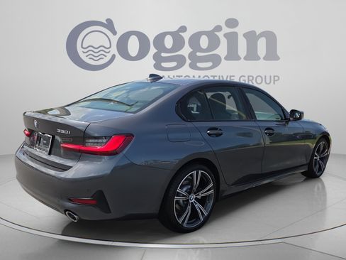 Used 2022 BMW 330i Sedan w/ Driving Assistance Package RWD image 5
