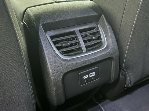 Used 2025 Chevrolet Blazer LT AWD/4WD image 21