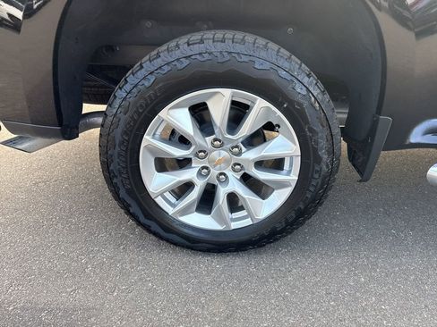 Used 2026 Chevrolet Silverado 1500 Custom RWD image 32