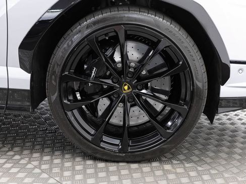Used 2024 Lamborghini Urus S AWD/4WD image 56