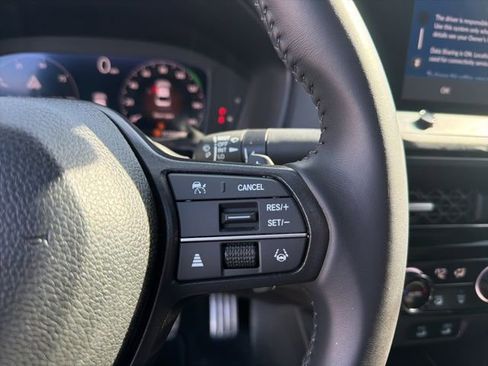 Used 2025 Honda Accord Sport image 12