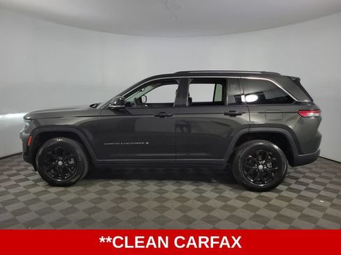 Used 2023 Jeep Grand Cherokee Limited AWD/4WD image 5