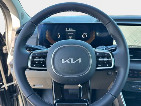 New 2026 Kia Carnival EX image 25