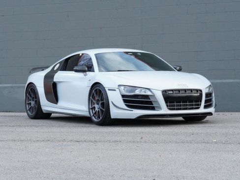 Used 2012 Audi R8 GT image 4