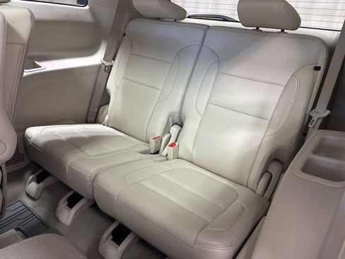 Used 2023 GMC Acadia Denali w/ Denali Ultimate Package AWD/4WD image 29