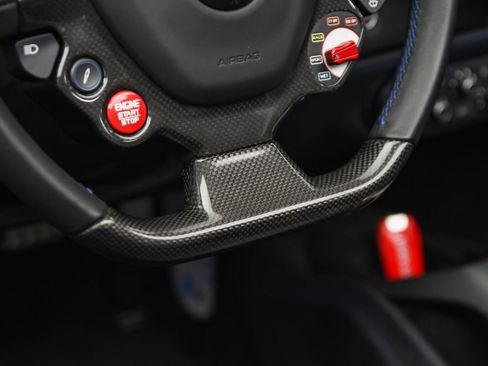 Used 2018 Ferrari 488 Spider image 41