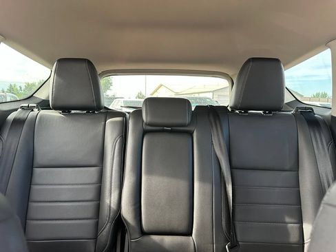 Used 2015 Ford Escape Titanium w/ Equipment Group 301A AWD/4WD image 34