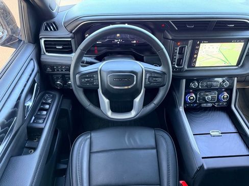 Used 2023 GMC Yukon Denali w/ Max Trailering Package AWD/4WD image 18