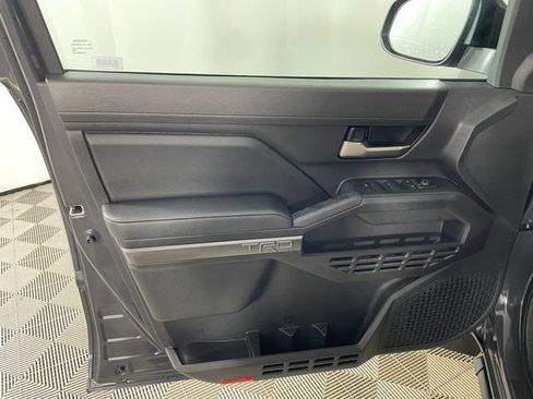 Used 2024 Toyota Tacoma TRD Sport AWD/4WD image 15
