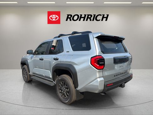 Used 2025 Toyota 4Runner SR5 RWD image 8