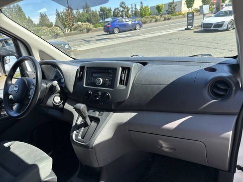 Used 2015 Nissan NV200 S w/ Cruise Control Package FWD image 17