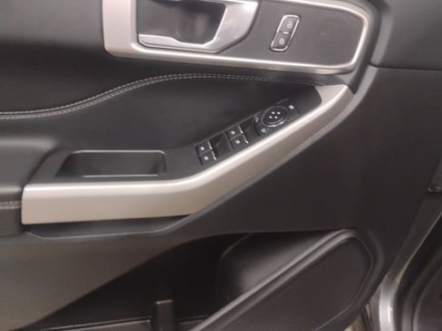Used 2024 Ford Explorer XLT w/ Equipment Group 202A image 14