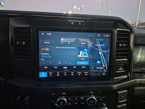 New 2026 Ford F250 Lariat w/ Black Appearance Package image 39