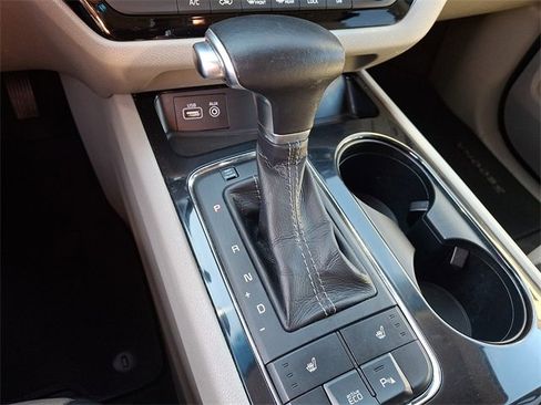Used 2017 Kia Sedona EX image 14