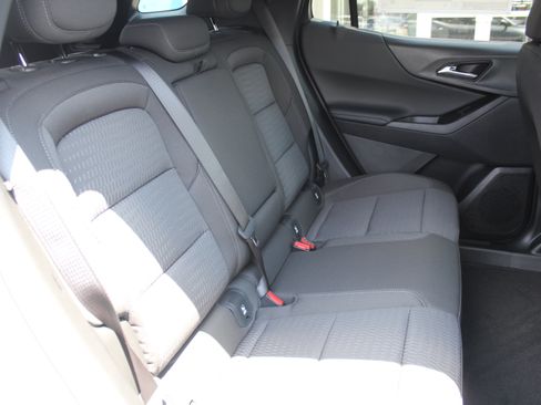New 2027 Chevrolet Equinox LT w/ Safety and Technology Package AWD/4WD image 16