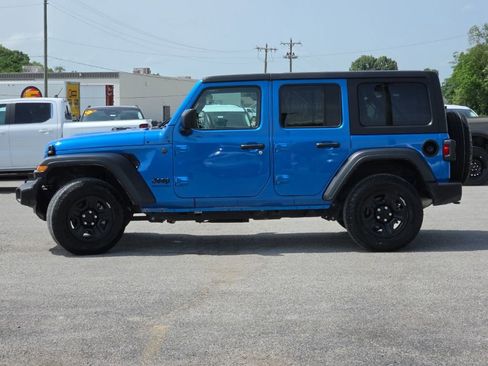 Used 2024 Jeep Wrangler Sport AWD/4WD image 4