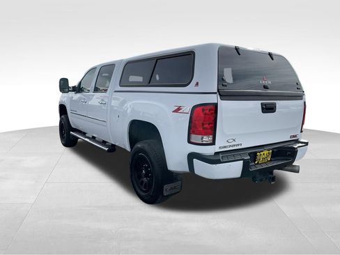 Used 2014 GMC Sierra 2500 Denali AWD/4WD image 6