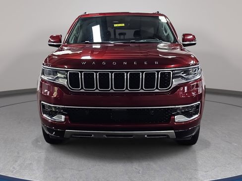 Used 2022 Jeep Wagoneer Series III w/ Premium Group I image 2