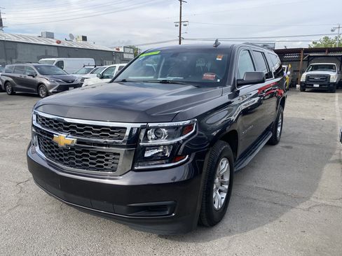 Used 2017 Chevrolet Suburban LS w/ Max Trailering Package RWD image 2