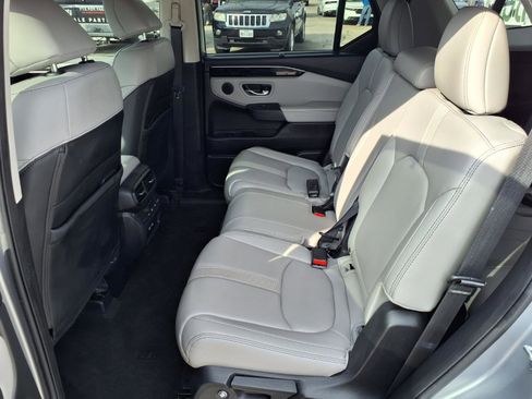 Used 2023 Honda Pilot EX-L image 18