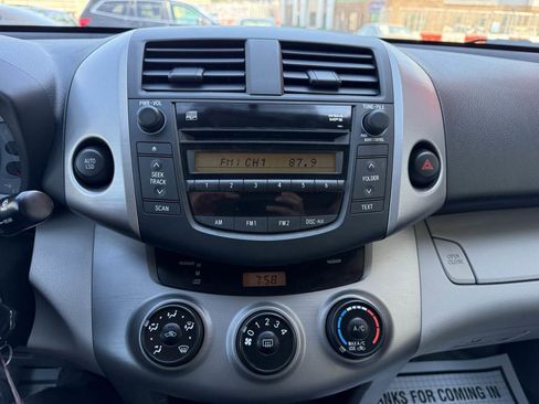 Used 2006 Toyota RAV4 2WD image 17