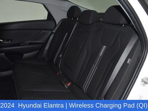 Used 2024 Hyundai Elantra SEL w/ Convenience Package FWD image 30