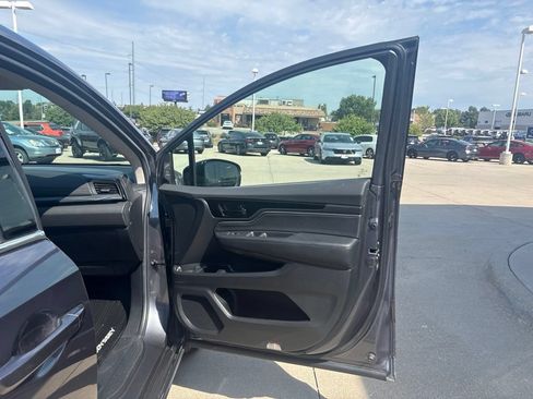 Used 2025 Honda Odyssey Elite image 27