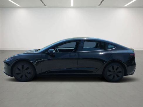 Used 2024 Tesla Model 3 Standard Range RWD image 3
