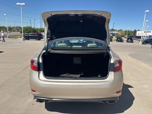 Used 2018 Lexus ES 350 w/ Premier Package FWD image 41