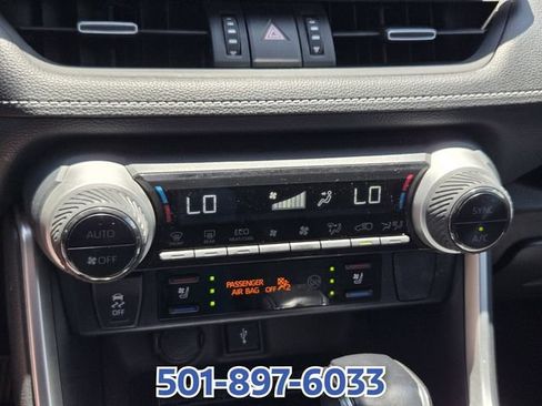 Used 2020 Toyota RAV4 Limited AWD/4WD image 23
