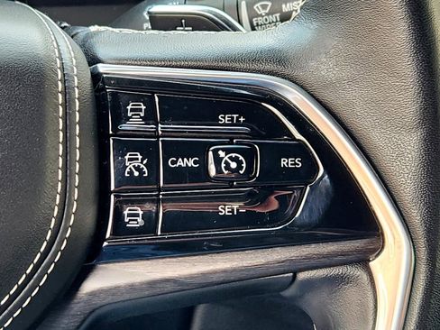 Used 2022 Jeep Grand Cherokee L Overland w/ Luxury Tech Group IV image 28