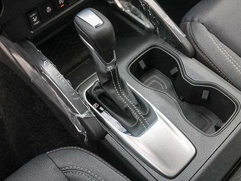 New 2025 Nissan Frontier SV w/ SV Convenience Package RWD image 21