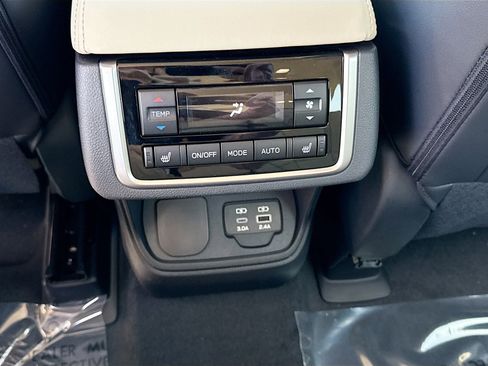 New 2026 Subaru Ascent Limited image 19