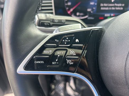 Used 2024 Mercedes-Benz GLE 450e 4MATIC image 45