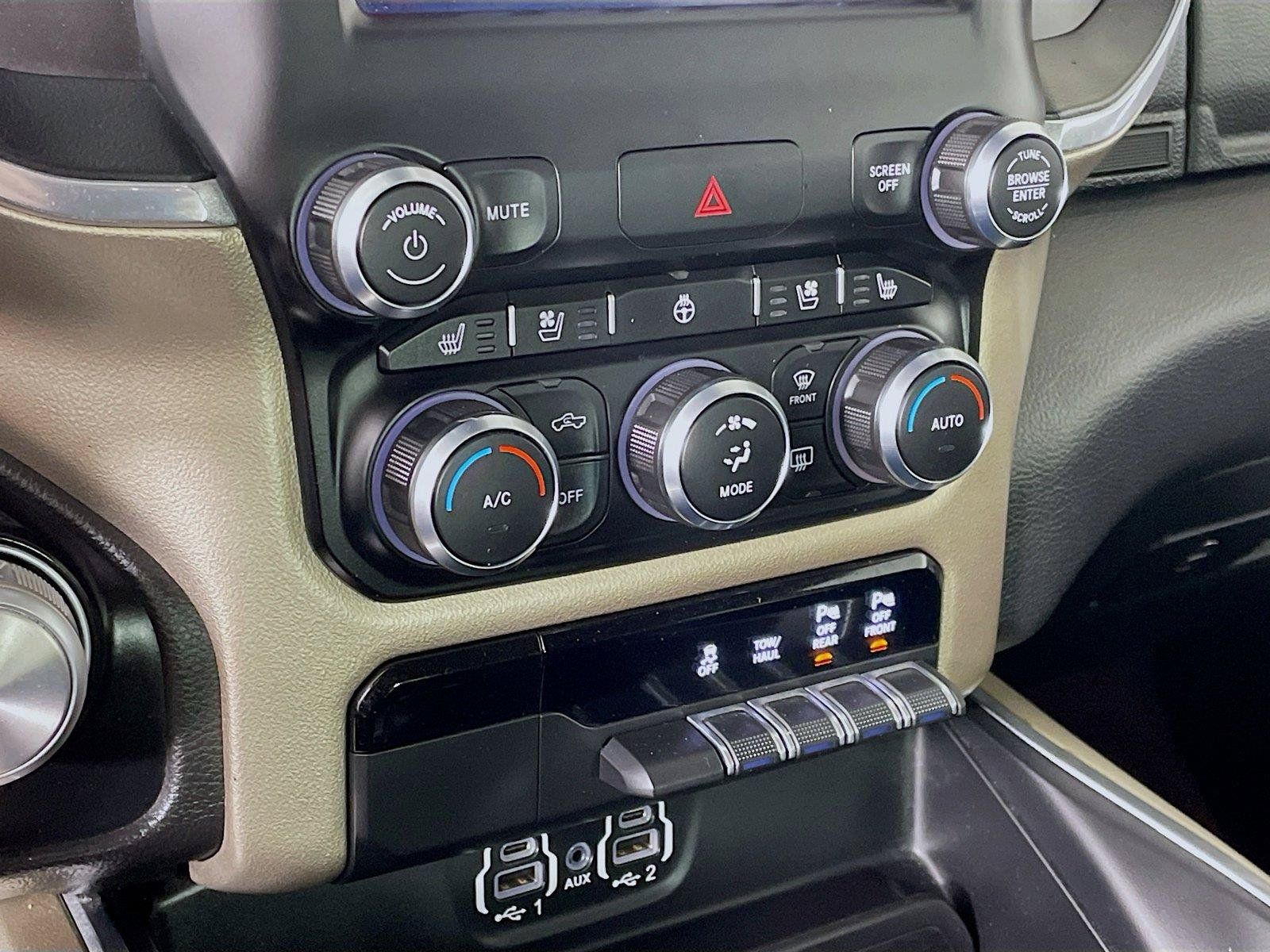 Used 2021 RAM 1500 Laramie AWD/4WD image 16