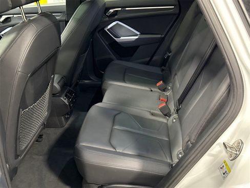 Used 2022 Audi Q3 2.0T Premium image 8