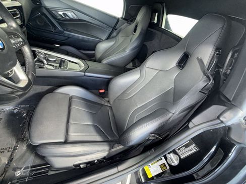 Used 2020 BMW Z4 sDrive30i w/ Convenience Package RWD image 13